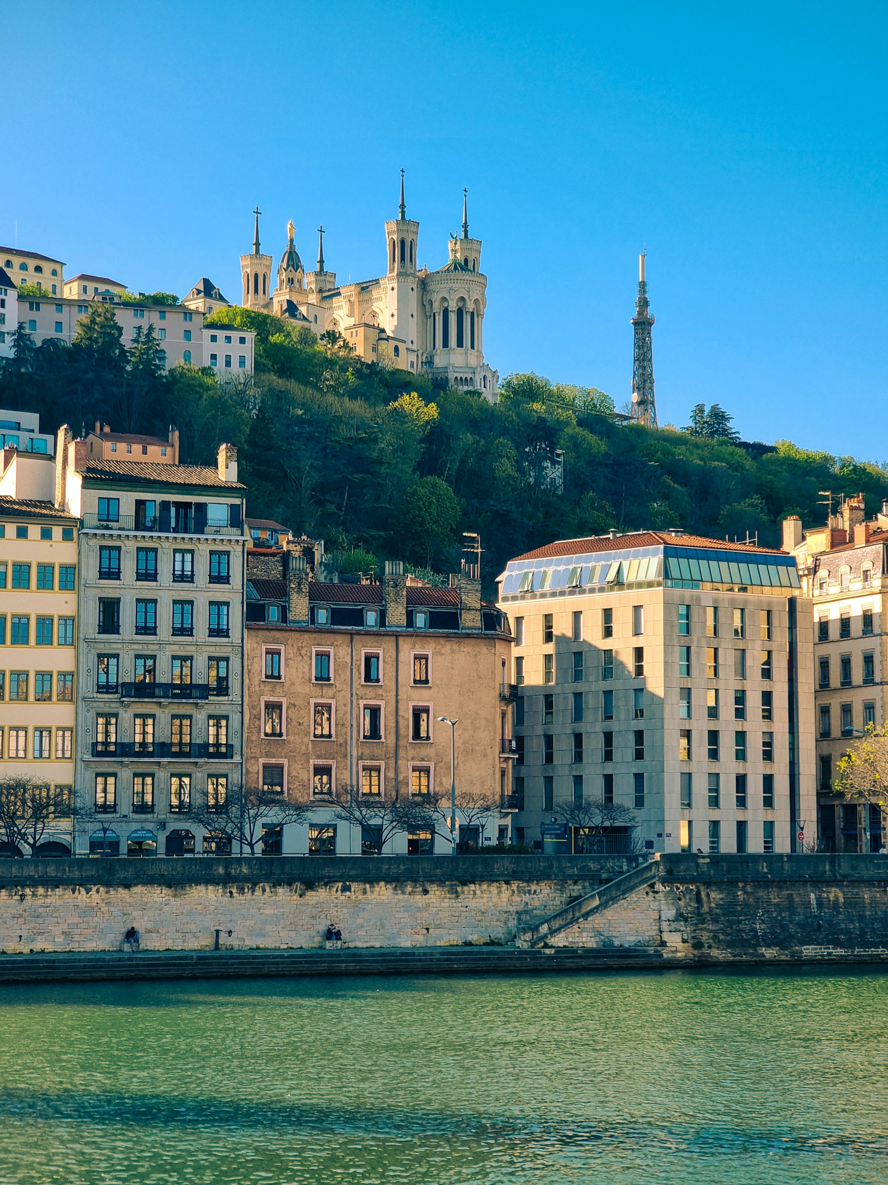 Quais de Saône et colline de Fourvière à Lyon